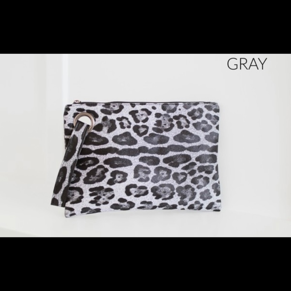 NEW Wristlet clutch | make up pouch